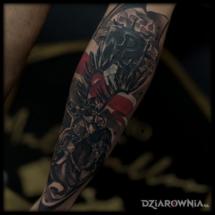 Tatuaż Husaria z dodatkami Polski walczącej w motywie wojna i stylu graficzne / ilustracyjne na łydce