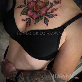 Tattoo Flowers are always a good idea 🙂 on the chest motif: colorful style: graphic / illustrative