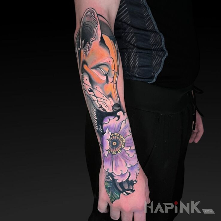 Tattoo Japanese Fox in animals motif and japanese / irezumi style On the arm