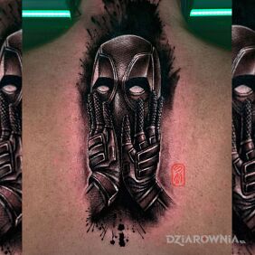 Tatuaż Deadpool na plecach motyw: śmieszne styl: realistyczne