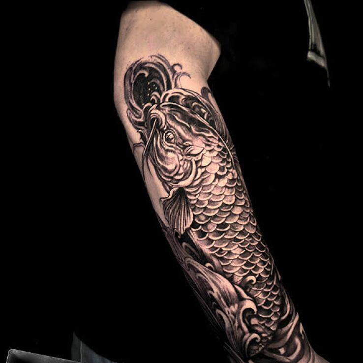 Tattoo Koi fish in animals motif and japanese / irezumi style On the arm