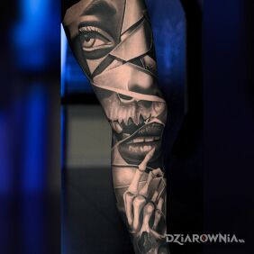 Tatuaż Duża kompozycja na całą nogę na kolanie motyw: 3D styl: realistyczne