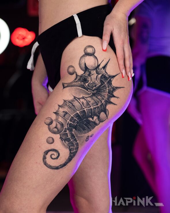 Tattoo Seahorse from Włocławek Tattoo. Fauna and Flora Category 🌊 in black and gray motif and graphic / illustrative style on the thigh