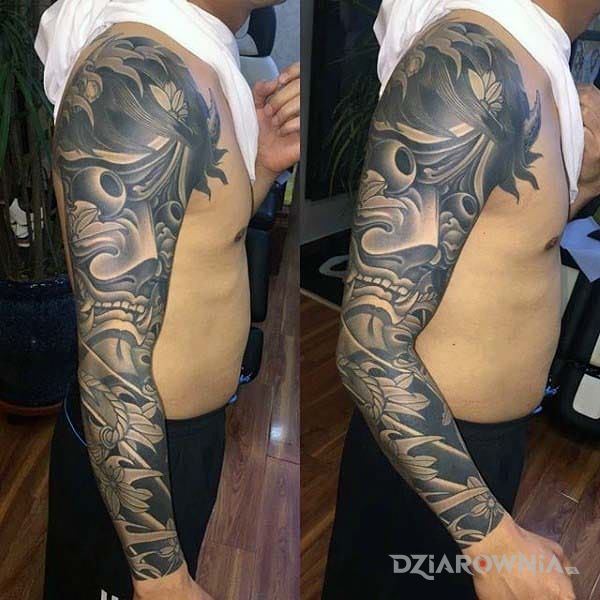 Tatuaż japoński demon w motywie rękawy i stylu japońskie / irezumi na ramieniu