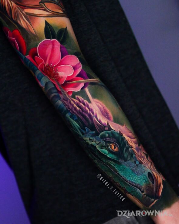 Tatuaż Realistyczny magiczny smok w motywie 3D i stylu realistyczne na ręce