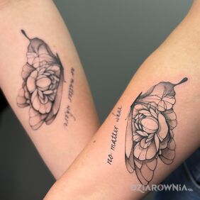 Tatuaż Matching motyle na ręce motyw: napisy styl: graficzne / ilustracyjne