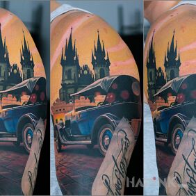 Tattoo Old car on the upper arm motif: 3D style: realistic