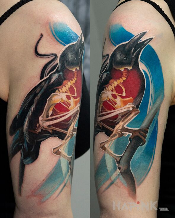 Tattoo Martwa Wrona in animals motif and realistic style on the upper arm