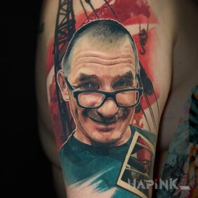 Tattoo Father's portrait on the upper arm motif: colorful style: realistic