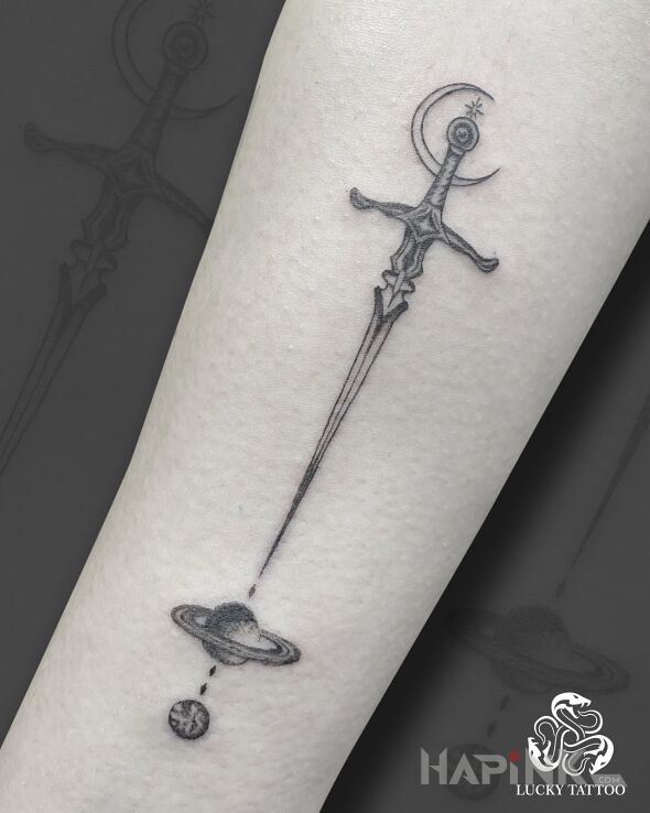 Tattoo ✨ Subtlety and precision in every detail! ✨ in black and gray motif and minimalistic style On the arm