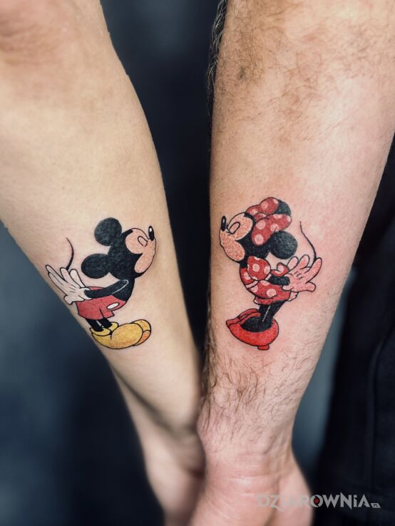 Tatuaż Micky i Mini w motywie kolorowe i stylu graficzne / ilustracyjne na ręce