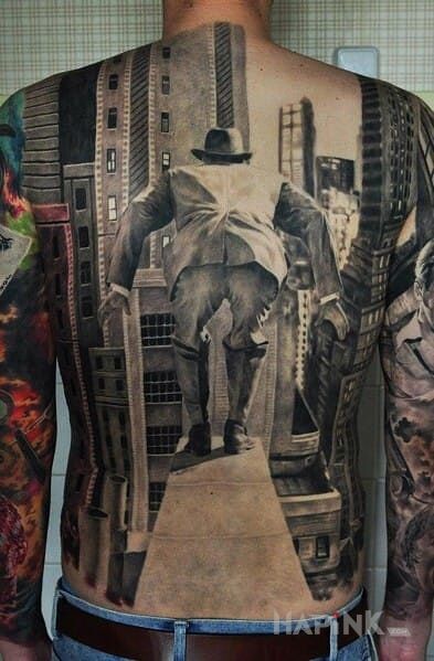 Tattoo Numer jeden na świecie in characters motif and realistic style on the back