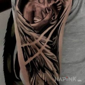 Tattoo Angel on the upper arm motif: angels