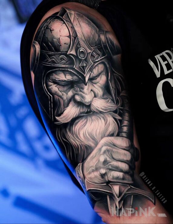Tattoo Viking l The Beginning of a Nordic Sleeve in 3D motif and Celtic / Nordic style On the arm