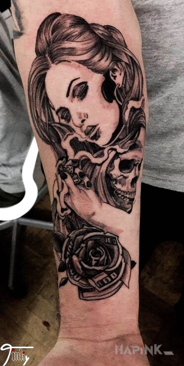 Tattoo Przedramie z dzisiaj :) in faces motif on the forearm
