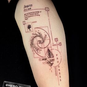 Tattoo Nauka on the upper arm style: geometric
