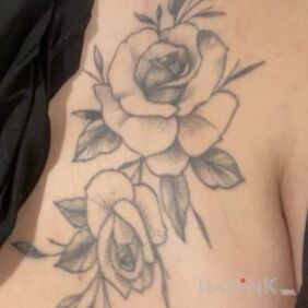 Tattoo I don't want these flowers, need a cover up on the collarbone motif: flowers style: graphic / illustrative