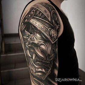 Tatuaż Samuraj — realizm black & grey na ręce motyw: czarno-szare styl: realistyczne