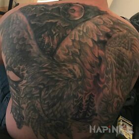 Tattoo Bandi on the back motif: animals