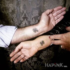 Tattoo Clovers on the wrist motif: Love