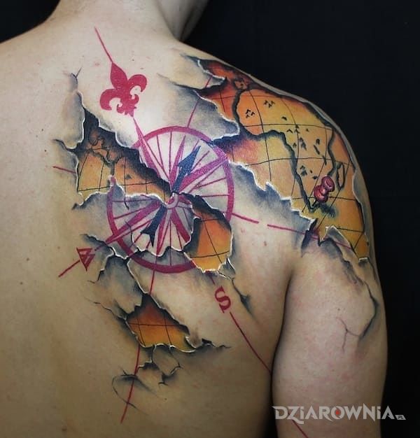 Tatuaż mapa w motywie 3D na ramieniu