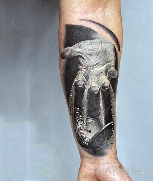 Tattoo Ulotny czas in 3D motif and realistic style on the forearm