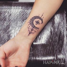 Tattoo Moon on the forearm motif: other
