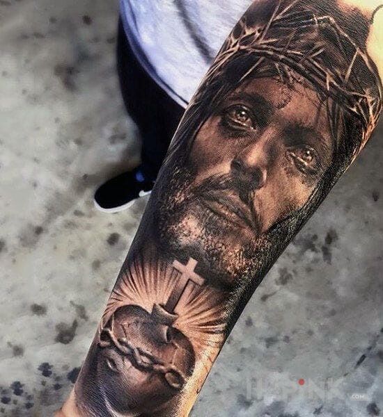Tattoo Chrystus in 3D motif and realistic style on the forearm