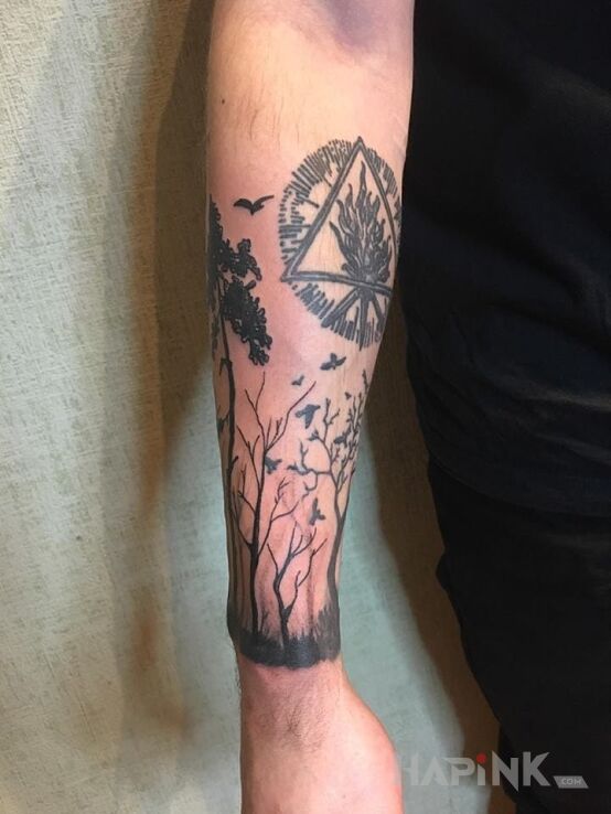 Tattoo Wykonczenie ręki in other motif on the forearm
