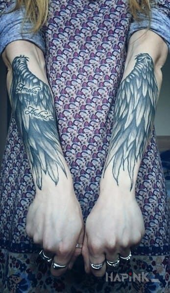 Tattoo Skrzydła in other motif on the forearm