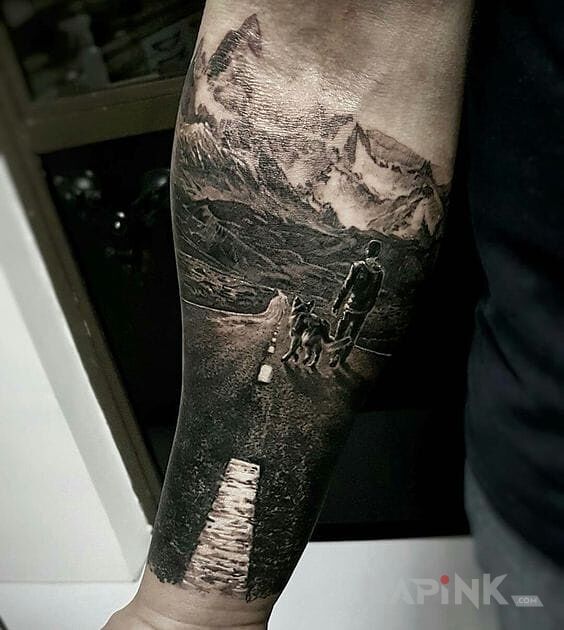 Tattoo Podróżnicy in animals motif and realistic style on the forearm