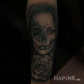 Tattoo Woman skull rose on the forearm motif: faces