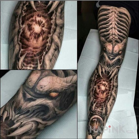 Tattoo Demon in demons motif on the upper arm