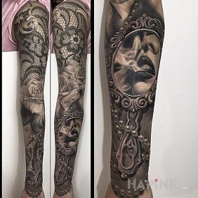 Tattoo Mirror on the upper arm motif: sleeves style: realistic