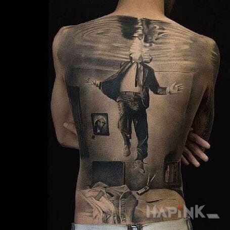 Tattoo Pokój pod wodą in characters motif and realistic style on the back