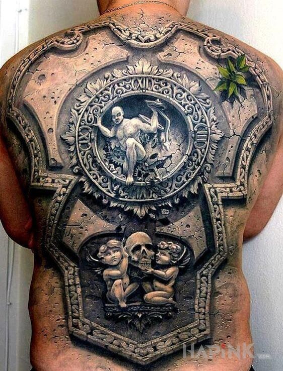 Tattoo Cudowne 3D in characters motif on the back