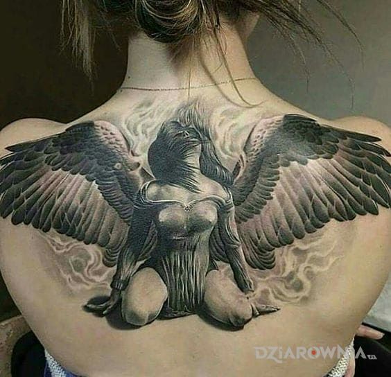 Tatuaż seksowny anioł w motywie anioły na plecach