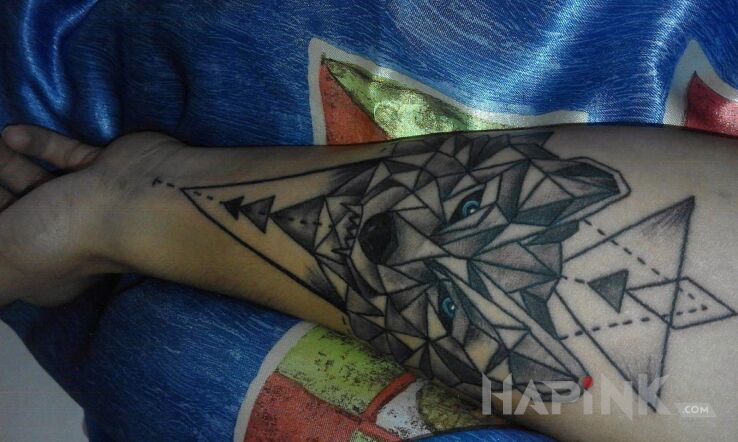 Tattoo Tatuaż przedramię geometryczny in animals motif and geometric style on the forearm