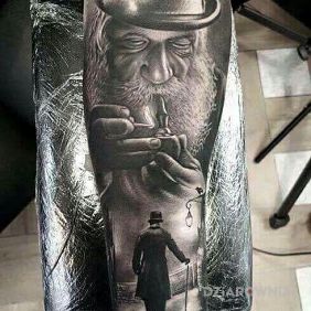 Tatuaż Dziadek na przedramieniu motyw: 3D styl: realistyczne