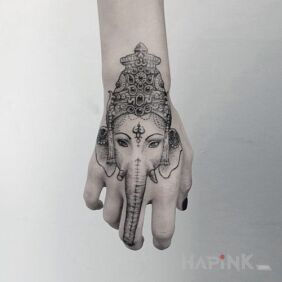 Tattoo Indian elephant on the fingers motif: animals