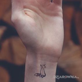 Tatuaż Lisek na nadgarstku motyw: zwierzęta
