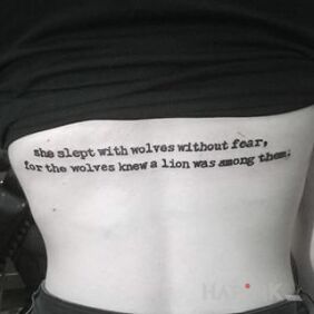 Tattoo Quote on the back motif: lettering