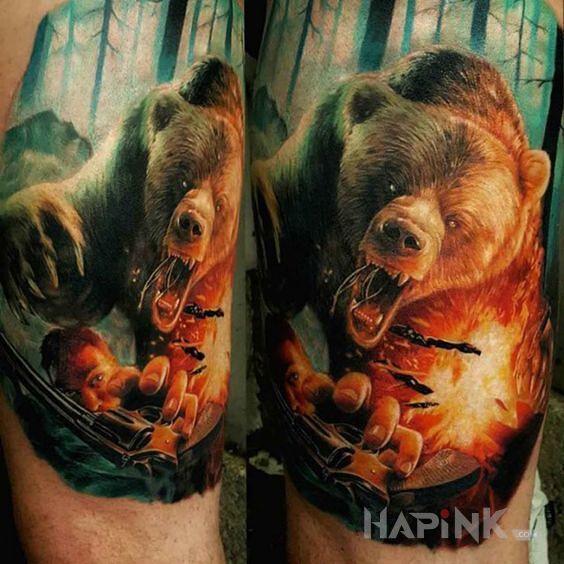 Tattoo Przed niedzwiedziem in animals motif and realistic style on the upper arm