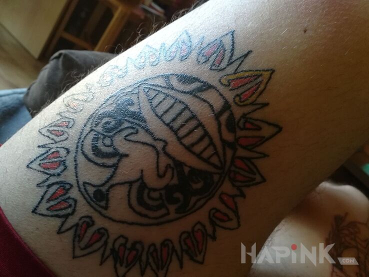 Tattoo Maori in other motif on the leg