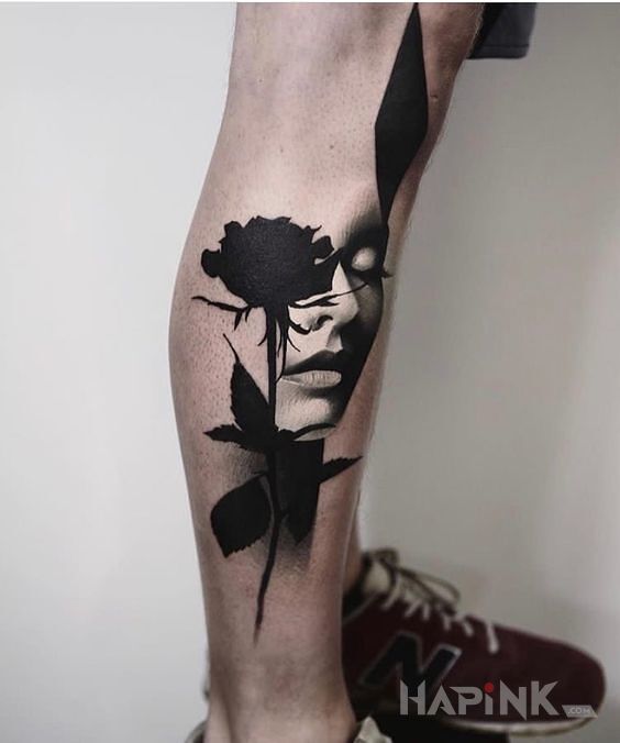 Tattoo Zamknięte oczy in 3D motif on the calf