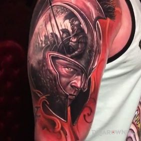 Tatuaż Achilles na ramieniu motyw: postacie styl: realistyczne