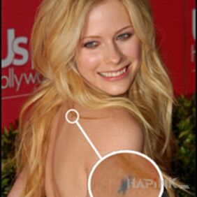 Tattoo Avril Lavigne - star tattoo on her back on the back motif: famous people