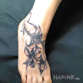 Tattoo Flowers on the foot on the foot motif: flowers