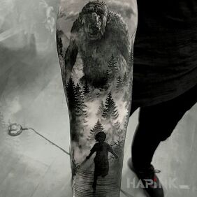 Tattoo Giant on the forearm motif: 3D