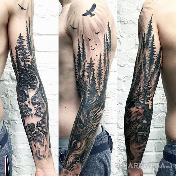 Tatuaż fauna i flora w motywie zwierzęta na ramieniu
